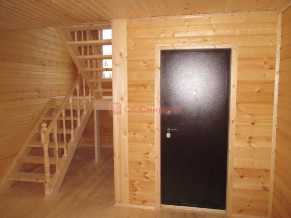 Металлическая дверь